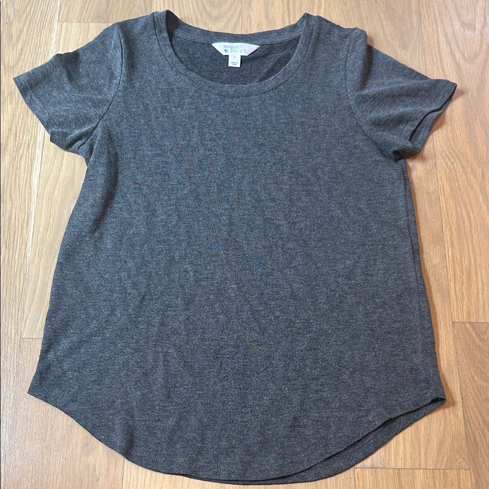 Market & Spruce Charcoal Short Sleeve Tee